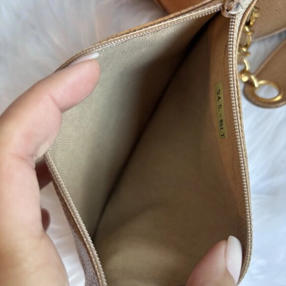Authentic CHANEL Triple CC Caviar leather brown camel bucket back with pouch - Picture 11 of 14